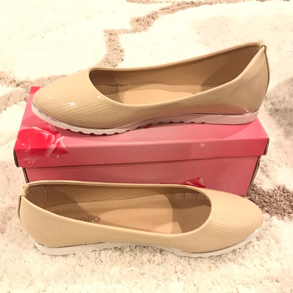 Shoes - Picture 3 of 3